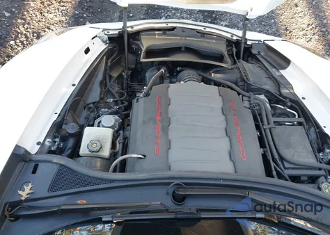 2015 Chevrolet Corvette Stingray Z51 из США, поврежденный, VIN 1G1YK2D75F5107596